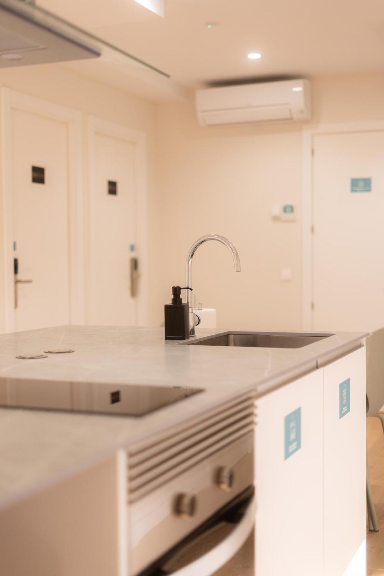 I'M Room Suites Nuevos Ministerios - Bernabeu 'Digital Access' Madri Exterior foto